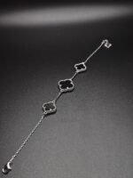 Éclipse Noir Clover Bracelet