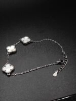 Lumière Mother-of-Pearl Clover Bracelet