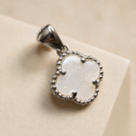 Lumière Pearl Clover Silver Pendant - Image 2
